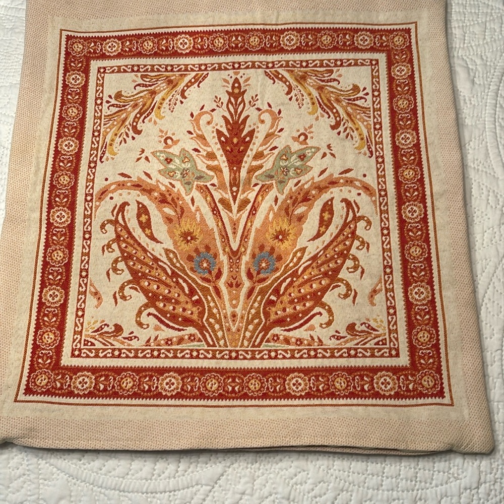 Tissue Toselli Pillow Coverd